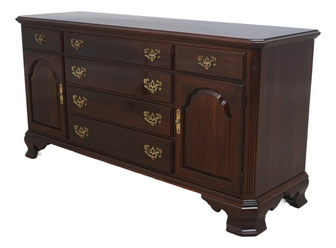 Georgian Court Cherry Wood Dresser with Bracket Feet and Six Drawers (1 of 10)