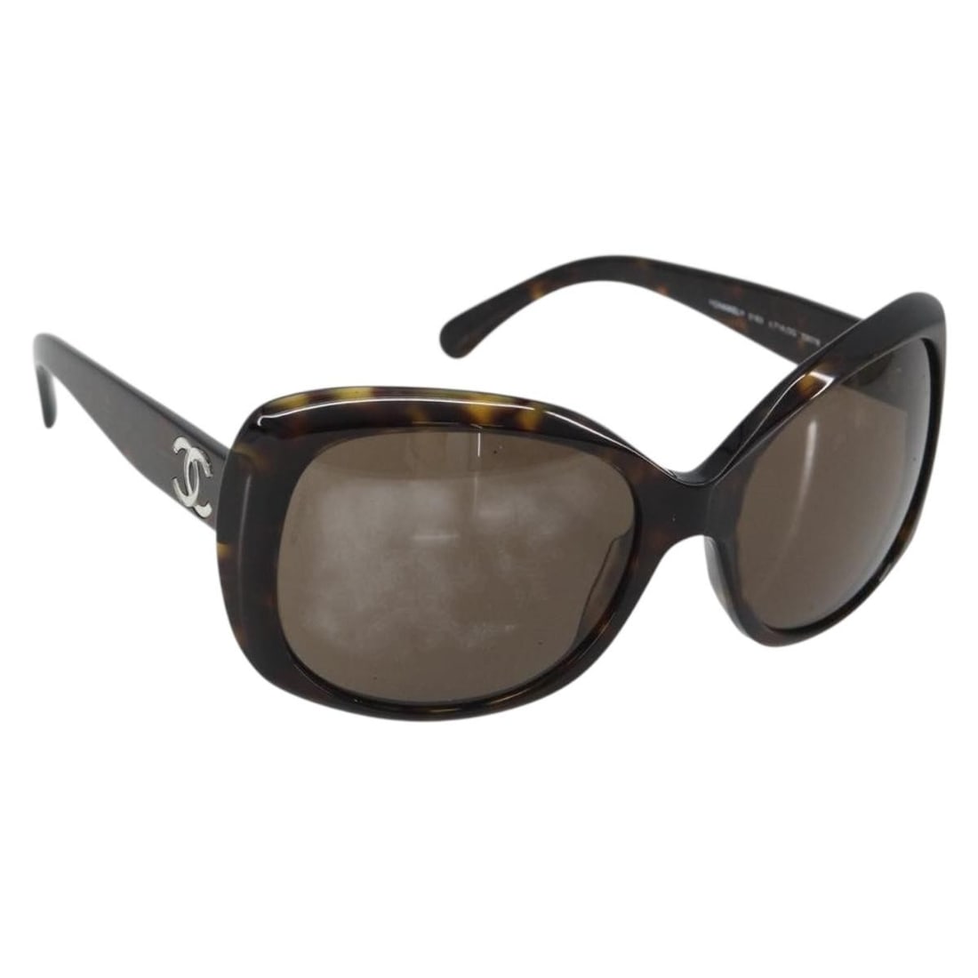 CHANEL CC Brown Plastic Sunglasses with Case Made in Italy: CHANEL CC Brown Plastic Sunglasses with Case Made in Italy Authentic CHANEL tortoise pattern sunglasses in brown plastic with signature CC detailing. Made in Italy, this women's style includes a sungl