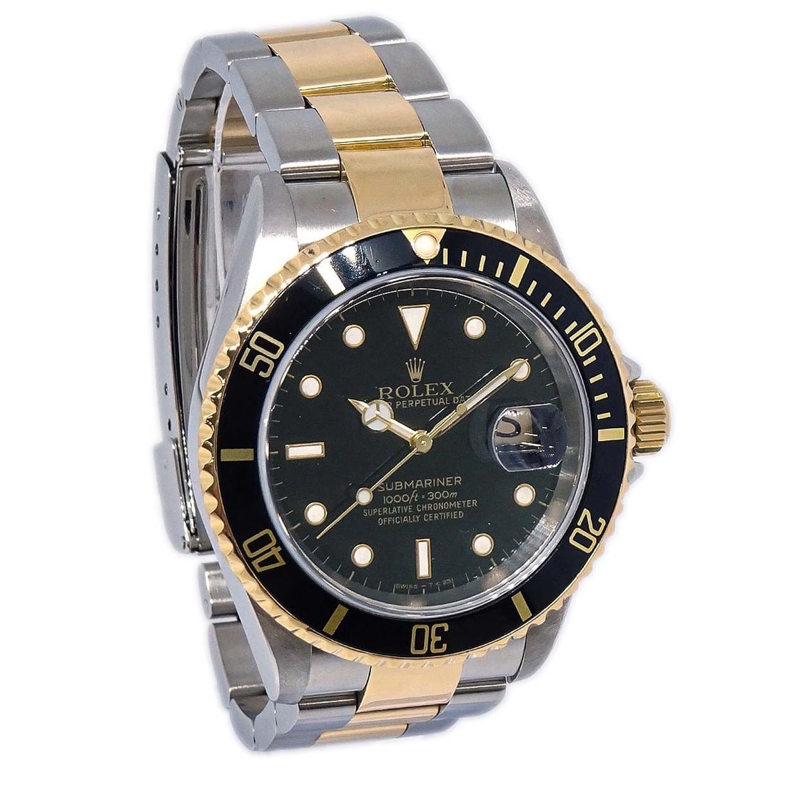 Rolex Ref.16613 Submariner Date 40mm automatic two tone wristwatch: Rolex Ref.16613 Submariner Date 40mm automatic two tone wristwatch Rolex Submariner Date reference 16613 wristwatch with a black dial, luminous design, and self-winding mechanical movement. This men's