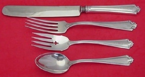 Reed & Barton Saint George Sterling Silver 4-Piece Place Setting: Reed & Barton Saint George Sterling Silver 4-Piece Place Setting This exquisite 4-piece regular size place setting from the Saint George pattern by Reed & Barton is crafted from high-quality sterling 