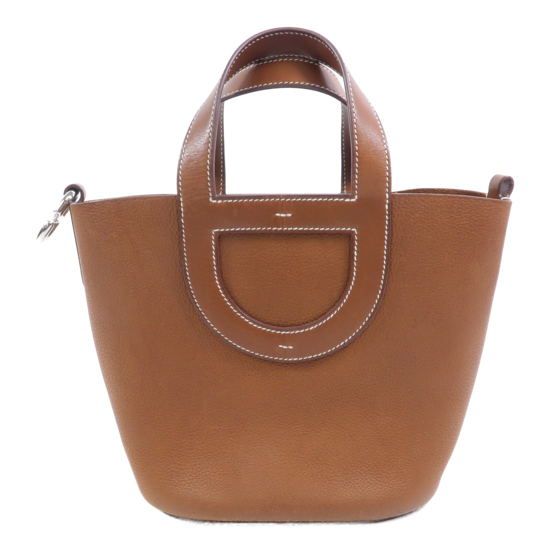 Hermes In The Loop 18 Barenia Leather Handbag PHW: Hermes In The Loop 18 Barenia Leather Handbag PHW This HERMES In The Loop 18 handbag is crafted from high-quality Barenia calfskin leather in a rich brown color. Designed for women, it features a clas