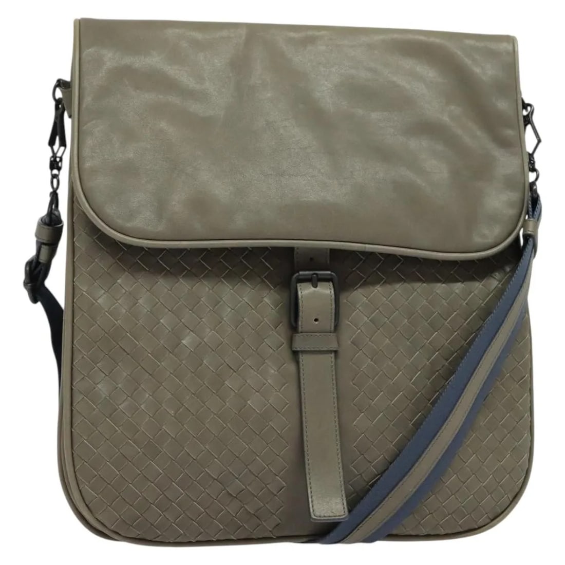 Bottega Veneta Vintage Flap Shoulder Bag Gray Intrecciato Leather: Bottega Veneta Vintage Flap Shoulder Bag Gray Intrecciato Leather This vintage Bottega Veneta flap shoulder bag features the signature Intrecciato leather in gray, crafted in Italy. Designed for women
