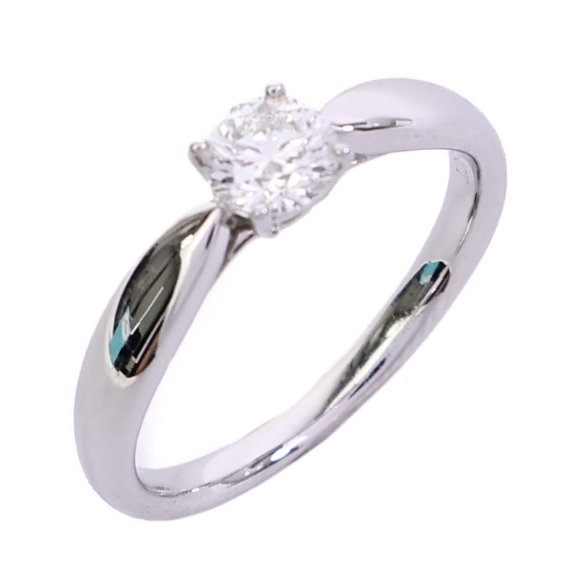 TIFFANY&CO Pt950 Platinum Diamond Ring Size 5.25: TIFFANY&CO Pt950 Platinum Diamond Ring Size 5.25 Tiffany & Co. diamond ring crafted in Pt950 platinum. This women's ring features a diamond centerpiece and a silver-tone appearance. Made in the United