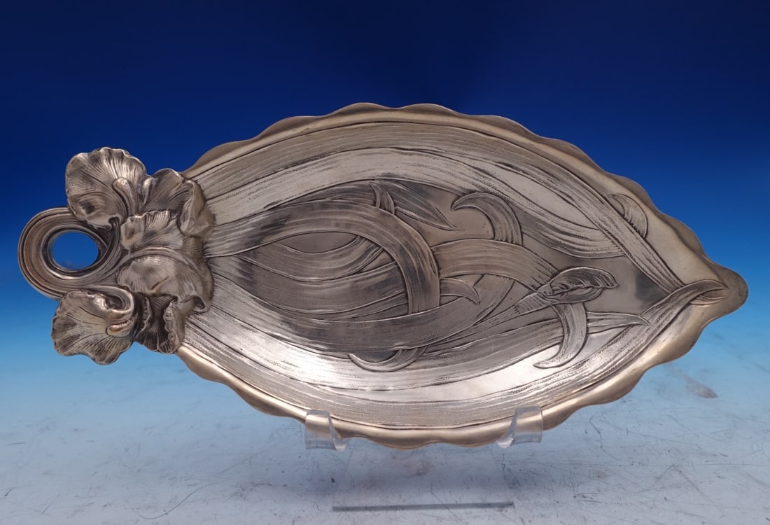 Durgin-Gorham Iris Sterling Silver Nut Serving Bowl 8" x 3.75" (1 of 3)