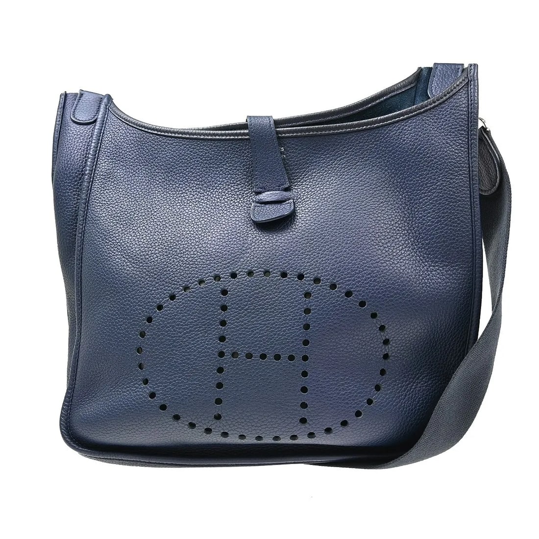 Hermes Evelyne Gen III Blue Leather Shoulder Bag: Hermes Evelyne Gen III Blue Leather Shoulder Bag Hermes Evelyne Bag Gen III in blue leather. This unisex bag is made in France and is presented in good condition, with light scuffing to the exterior a