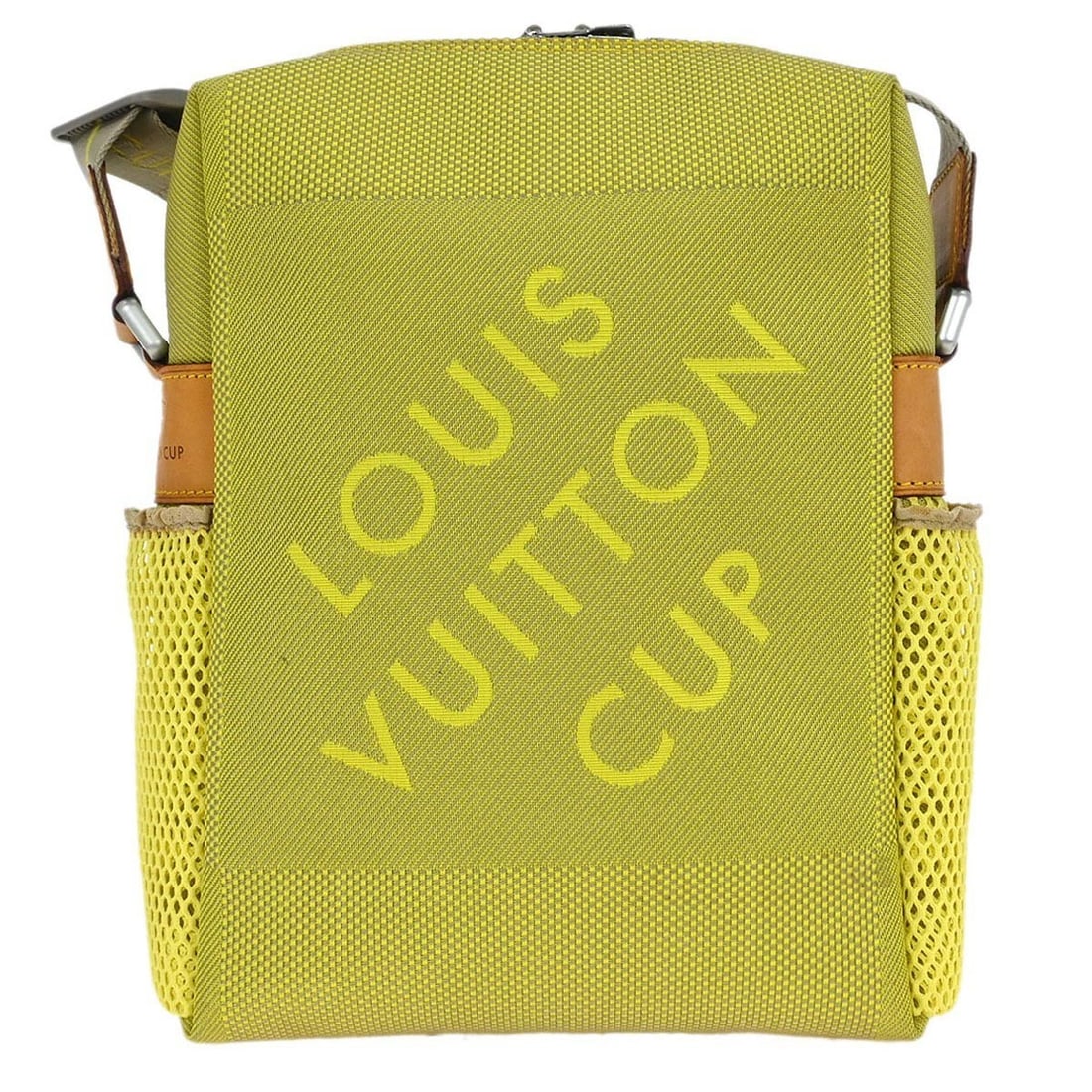 Louis Vuitton Weatherly Shoulder Bag Yellow Damier Geant Canvas M80636: Louis Vuitton Weatherly Shoulder Bag Yellow Damier Geant Canvas M80636 Louis Vuitton Weatherly shoulder bag in yellow Damier Geant canvas with leather trim. This small shoulder bag features a zip clos