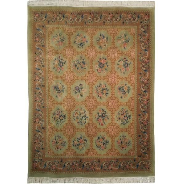 Handmade Wool Rug 7.10 x 10.4 French Country Green Design: Handmade Wool Rug 7.10 x 10.4 French Country Green Design Free continental US Shipping Elevate your home decor with this exquisite 7.10 x 10.4 handmade wool rug, featuring a beautiful French Country d