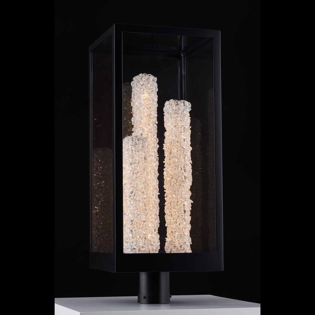 Kalco Esterno Cristallo Matte Black LED Outdoor Fixture 27H: Kalco Esterno Cristallo Matte Black LED Outdoor Fixture 27H Illuminate your outdoor space with this Premium Crystal Matte Black Outdoor Fixture, designed for both style and functionality. Crafted to o