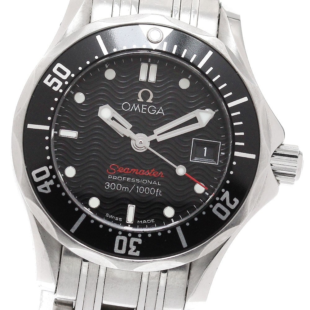 OMEGA Seamaster 300 Ladies Quartz Wristwatch Ref 212.30.28.61.01.001: OMEGA Seamaster 300 Ladies Quartz Wristwatch Ref 212.30.28.61.01.001 Omega Seamaster 300 Date quartz ladies wristwatch. This pre-owned watch is made in Switzerland and is designed for women. Specifica