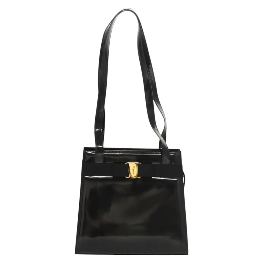 Black Patent Leather Handbag Salvatore Ferragamo Vala: Black Patent Leather Handbag Salvatore Ferragamo Vala Salvatore Ferragamo Vala handbag in black patent leather. This women's bag is presented in good condition with visible wear, including rubbing and