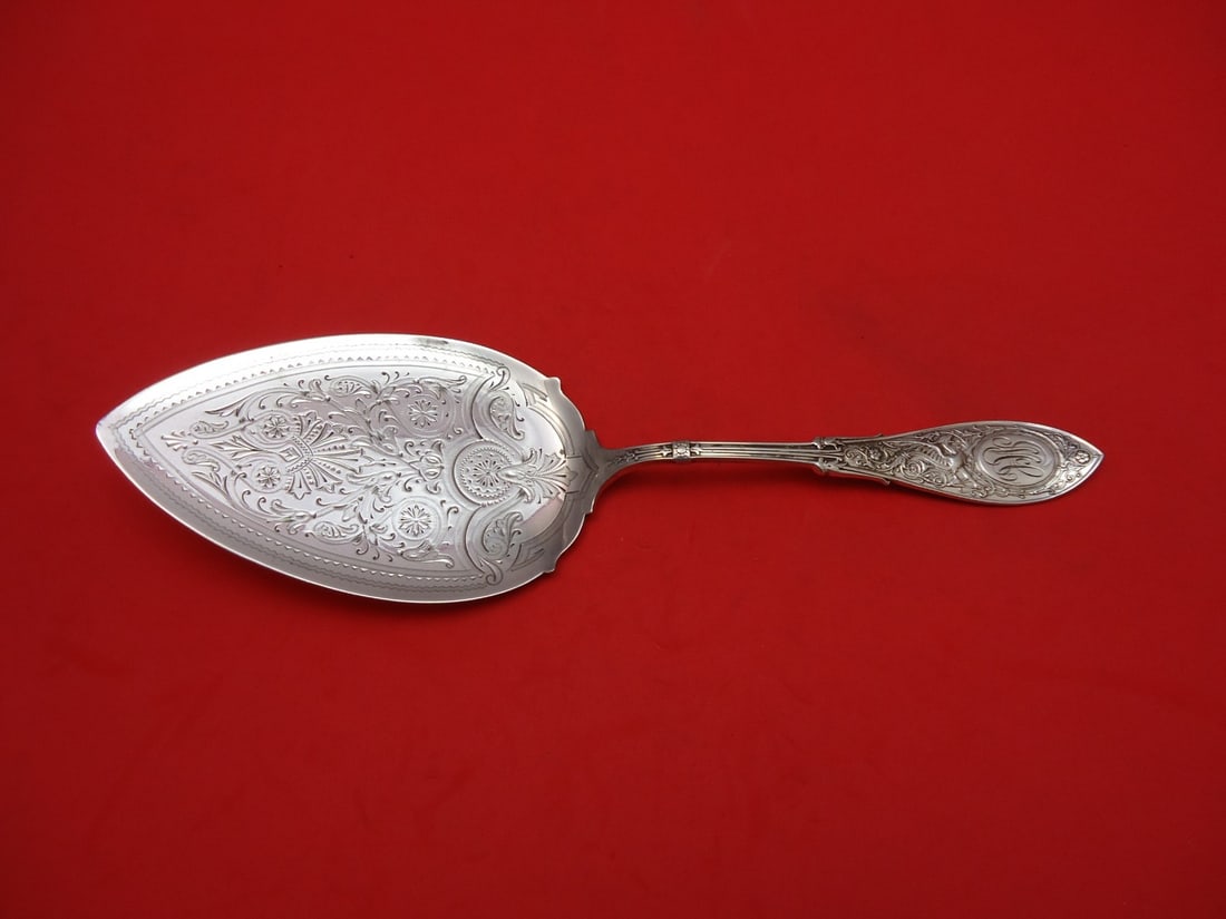 Whiting Arabesque Sterling Silver Pie Server 8 3/4" Monogrammed: Whiting Arabesque Sterling Silver Pie Server 8 3/4" Monogrammed This exquisite pie server from the Arabesque pattern by Whiting is crafted from high-quality sterling silver. Featuring a bright-cut bla