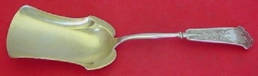 Wendt Arabesque Sterling Silver Cracker Scoop Goldwashed Frosted 9 Inch: Wendt Arabesque Sterling Silver Cracker Scoop Goldwashed Frosted 9 Inch This exquisite sterling silver cracker scoop is part of the Arabesque pattern by Wendt, dating back to 1850-1899. The scoop feat