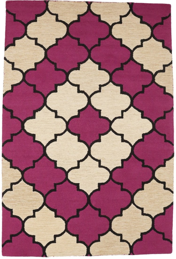 5'0 x 8'0 Wool Area Rug Hand-Tufted Fuchsia Trellis Modern: 5'0 x 8'0 Wool Area Rug Hand-Tufted Fuchsia Trellis Modern Contemporary hand-tufted modern rug in a fuchsia trellis design, sized for living room decor. The item is pre-owned and presented as a 5 x 8 