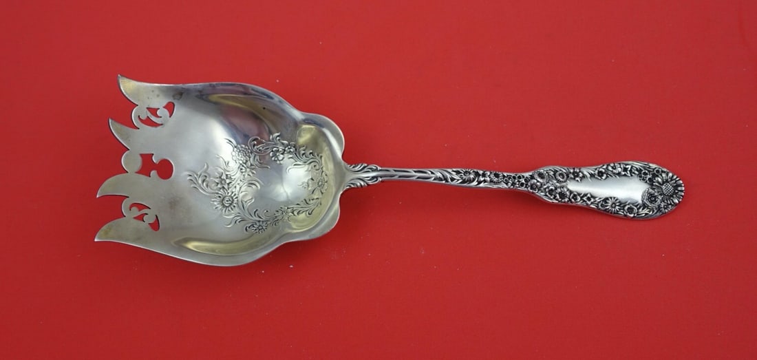 Dominick & Haff Number 10 Sterling Silver Serving Fork 8 7/8 inches: Dominick & Haff Number 10 Sterling Silver Serving Fork 8 7/8 inches This exquisite serving fork from Dominick & Haff features the elegant Number 10 pattern, crafted from high-quality sterling silver. 