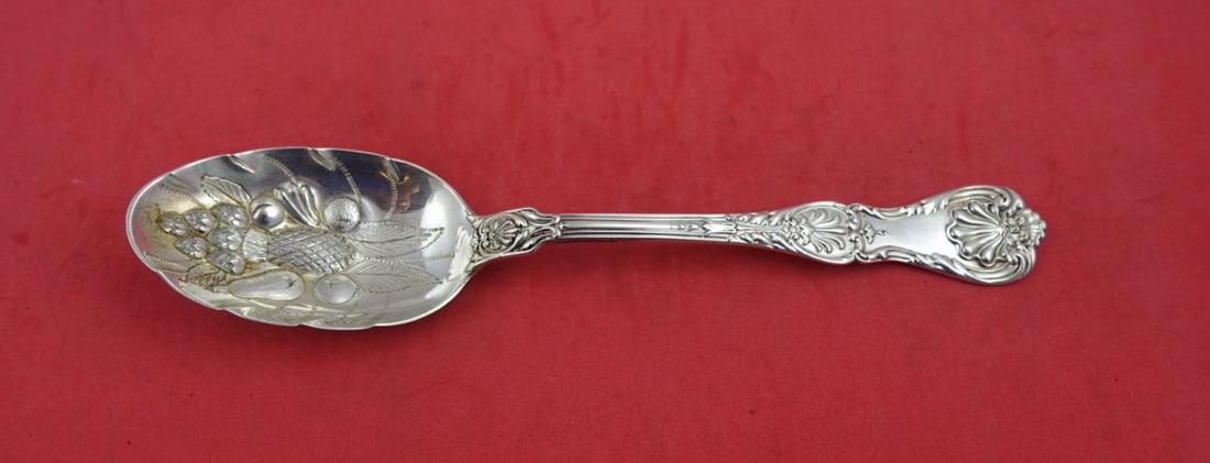 Gorham King George Sterling Silver Berry Spoon 8.5" Embossed Fruit: Gorham King George Sterling Silver Berry Spoon 8.5" Embossed Fruit This exquisite King George Berry Spoon by Gorham is crafted from high-quality sterling silver. The spoon features a beautifully embos