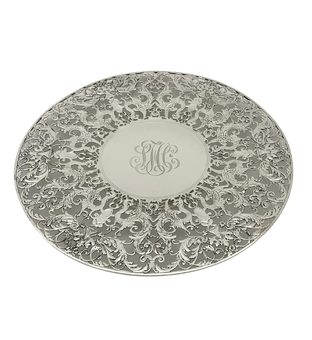 Antique 925 Sterling Silver Monogrammed Fluted Round Dish 11 Inches: Antique 925 Sterling Silver Monogrammed Fluted Round Dish 11 Inches This exquisite 925 sterling silver round dish showcases a stunning handmade design with fluted cut-out ornate patterns and a persona