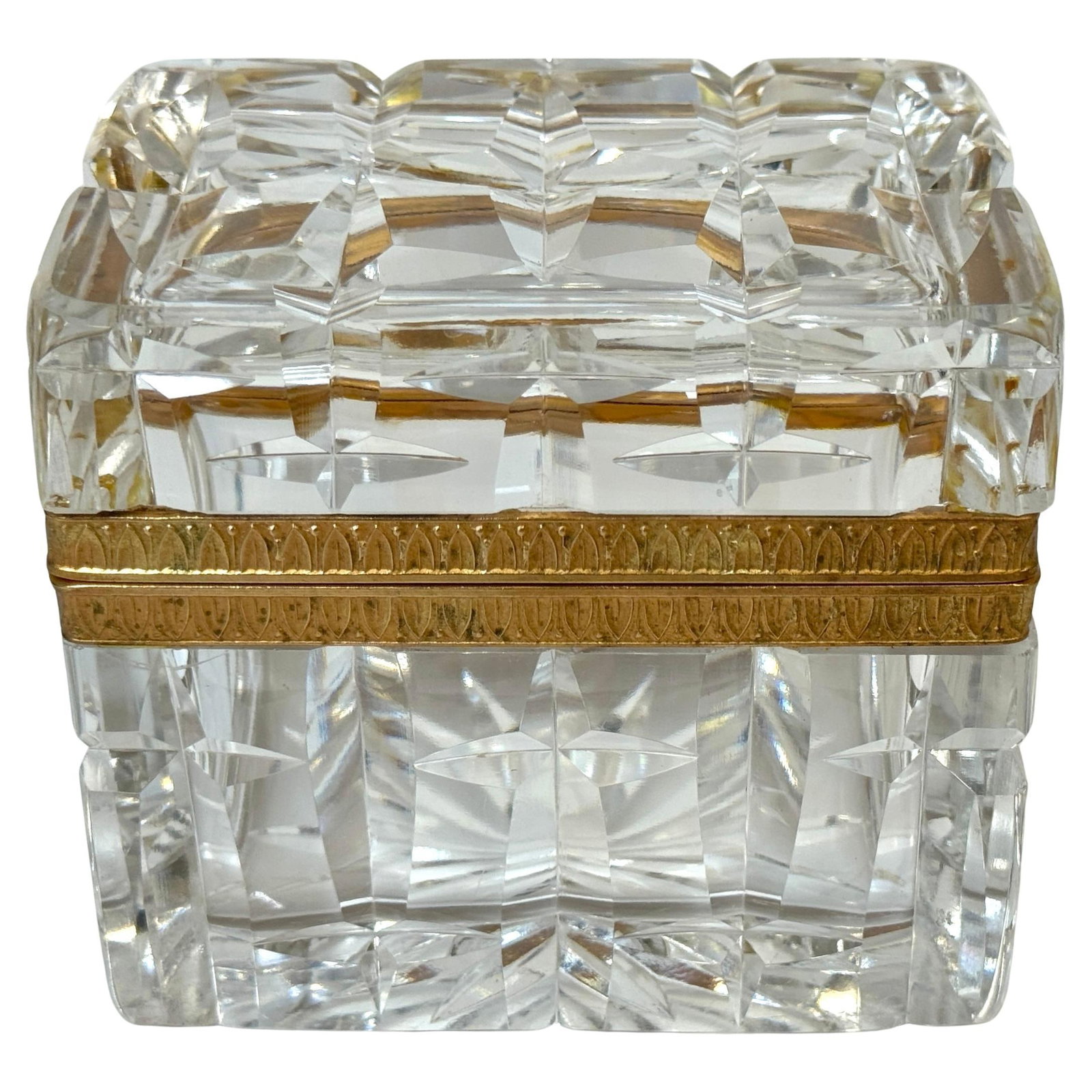 Lehmann France Charles X Ormolu Optic Cut Crystal Box 1920s: Lehmann France Charles X Ormolu Optic Cut Crystal Box 1920s This exquisite Charles X Style French Ormolu-Mounted Optic Cut Crystal Box is a stunning example of early 20th-century craftsmanship, signed