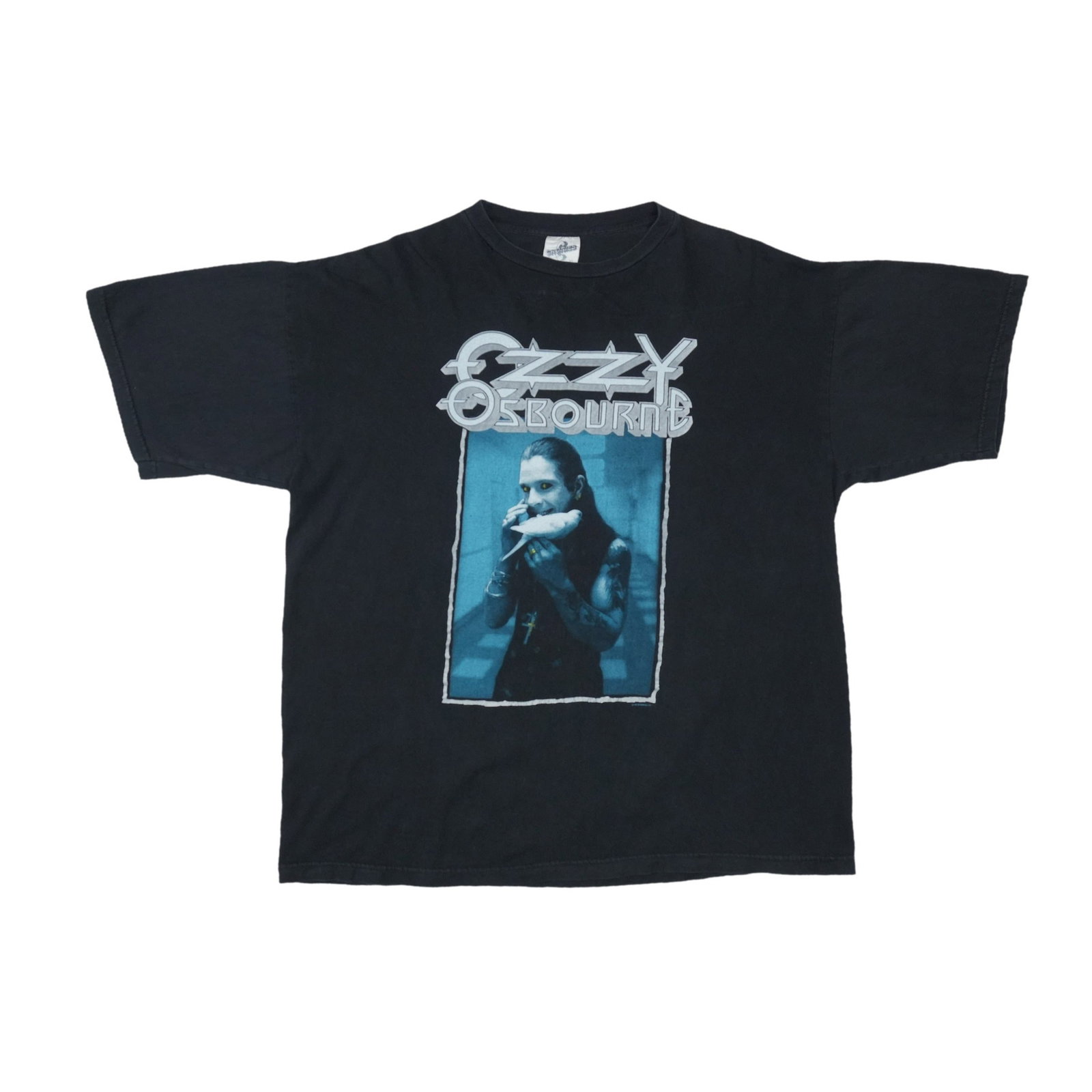Vintage 1992 Ozzy Osbourne Concert Shirt Black XL: Vintage 1992 Ozzy Osbourne Concert Shirt Black XL Original vintage 1992 Ozzy Osbourne Last Bloody Shows shirt. This true vintage shirt is not a modern reproduction. It is in good condition with a hole