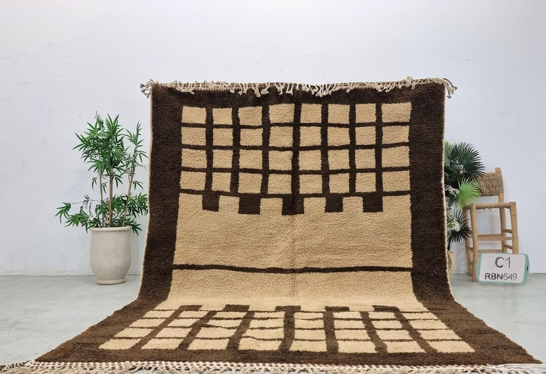Elegant Authentic Handmade Wool Rug 9.84 x 6.56ft from Morocco: Elegant Authentic Handmade Wool Rug 9.84 x 6.56ft from Morocco Discover the elegance of this Authentic Handmade Wool Rug, meticulously handwoven in the Atlas Mountains by skilled local Berber women we