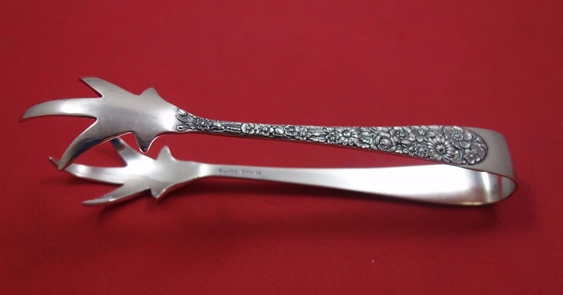Alvin Bridal Bouquet Sterling Silver Ice Tong 6.5 Inch Serving Piece: Alvin Bridal Bouquet Sterling Silver Ice Tong 6.5 Inch Serving Piece Presenting the exquisite Bridal Bouquet Sterling Silver Ice Tong by Alvin, measuring 6 1/2 inches. This elegant serving piece featu