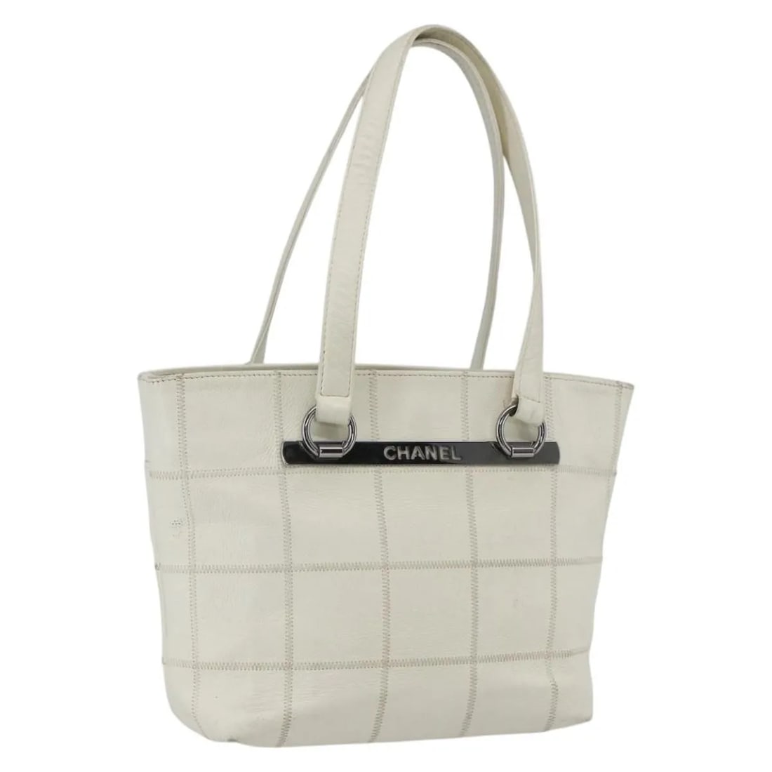 Chanel Square Stitch White Quilted Leather Tote Bag France: Chanel Square Stitch White Quilted Leather Tote Bag France This Chanel Square Stitch Tote features a quilted white leather exterior with a spacious design. The tote is designed for women and includes 