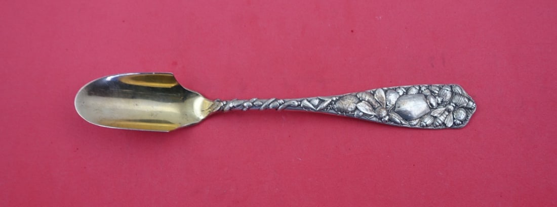 Durgin Bug Sterling Silver Cheese Scoop 8 1/8 Gold Washed 1887: Durgin Bug Sterling Silver Cheese Scoop 8 1/8 Gold Washed 1887 Discover a stunning piece of culinary history with this rare Bug by Durgin Sterling Silver Cheese Scoop, crafted in 1887. This large serv
