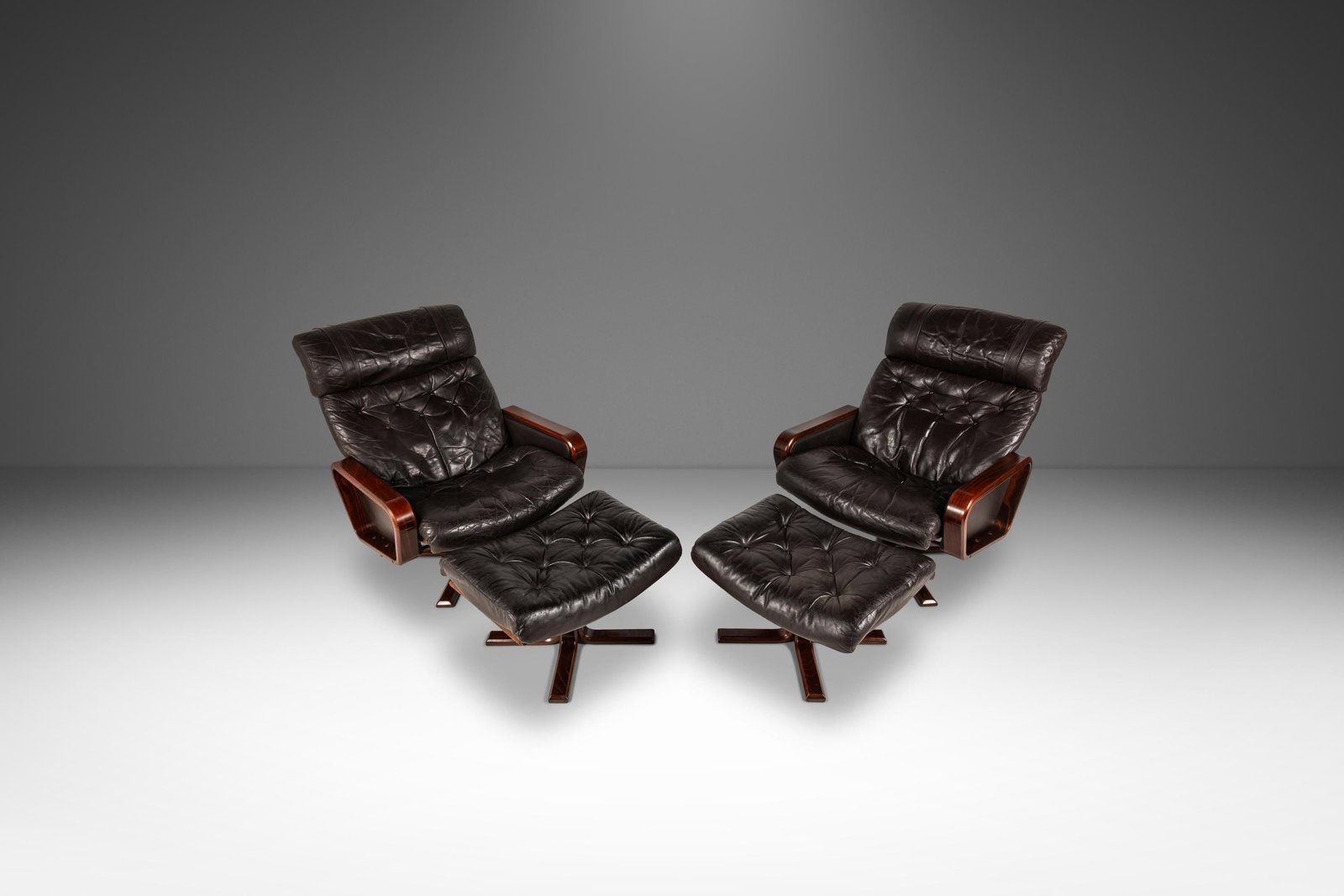Four Piece Vatne Mobler Scandinavian Lounge Chair Ottoman Set (1 of 18)