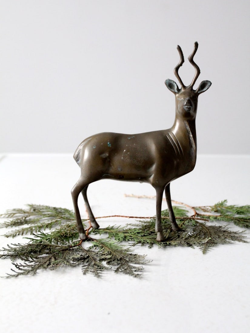 Vintage Brass Animal Figure with Natural Patina 10 Inch Tall: Vintage Brass Animal Figure with Natural Patina 10 Inch Tall This vintage brass animal figure showcases a stunning natural patina that enhances its character and charm. Measuring 10 inches in height, 