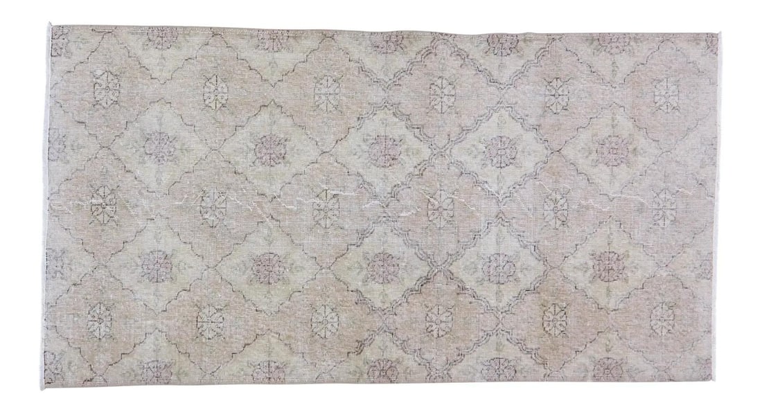 Fine Weave Turkish Art Deco Wool Rug 3'9" x 7'1" Vintage: Fine Weave Turkish Art Deco Wool Rug 3'9" x 7'1" Vintage This vintage Turkish Art Deco rug features a hand-knotted fine weave crafted from organic wool. Showcasing natural tan colors, its design refle