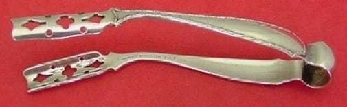 Tiffany & Co. Marquise Sterling Silver Asparagus Tong 4.5": Tiffany & Co. Marquise Sterling Silver Asparagus Tong 4.5" This elegant individual asparagus tong is crafted from high-quality sterling silver and features the classic Marquise pattern by Tiffany & Co