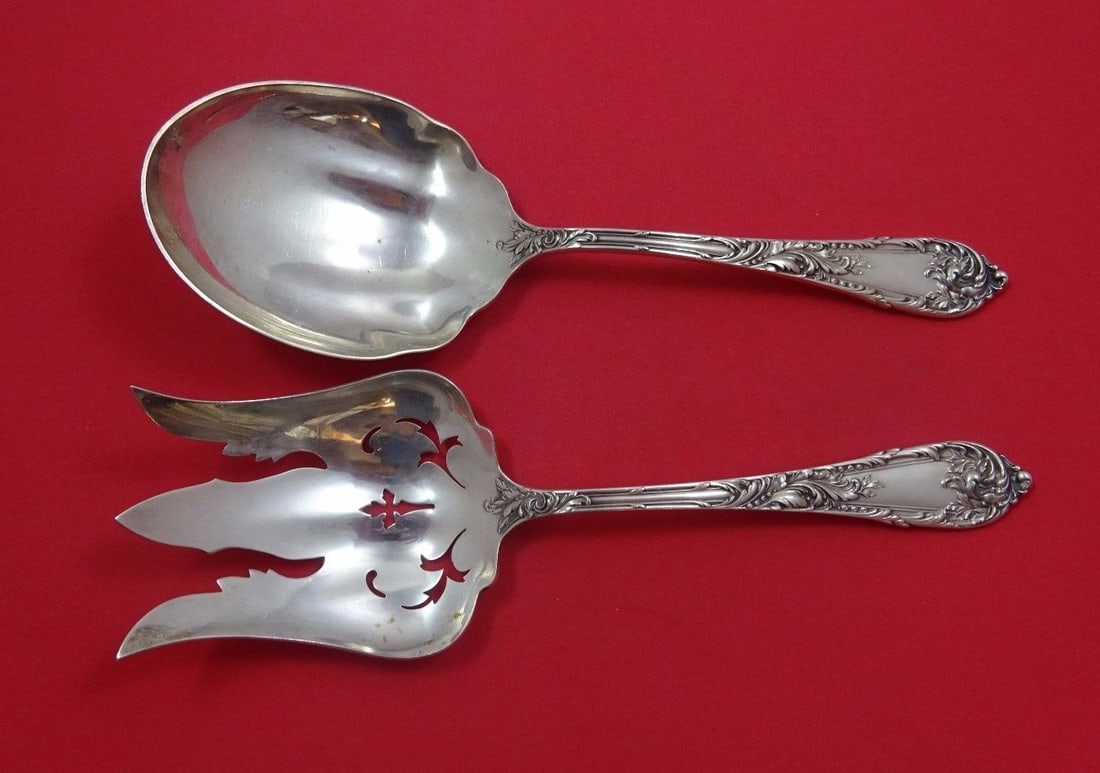 Romaine Sterling Silver Salad Serving Set by Reed and Barton 2-Piece 9 1/4": Romaine Sterling Silver Salad Serving Set by Reed and Barton 2-Piece 9 1/4" Enhance your dining experience with this exquisite Romaine Salad Serving Set by Reed and Barton. Crafted from high-quality s