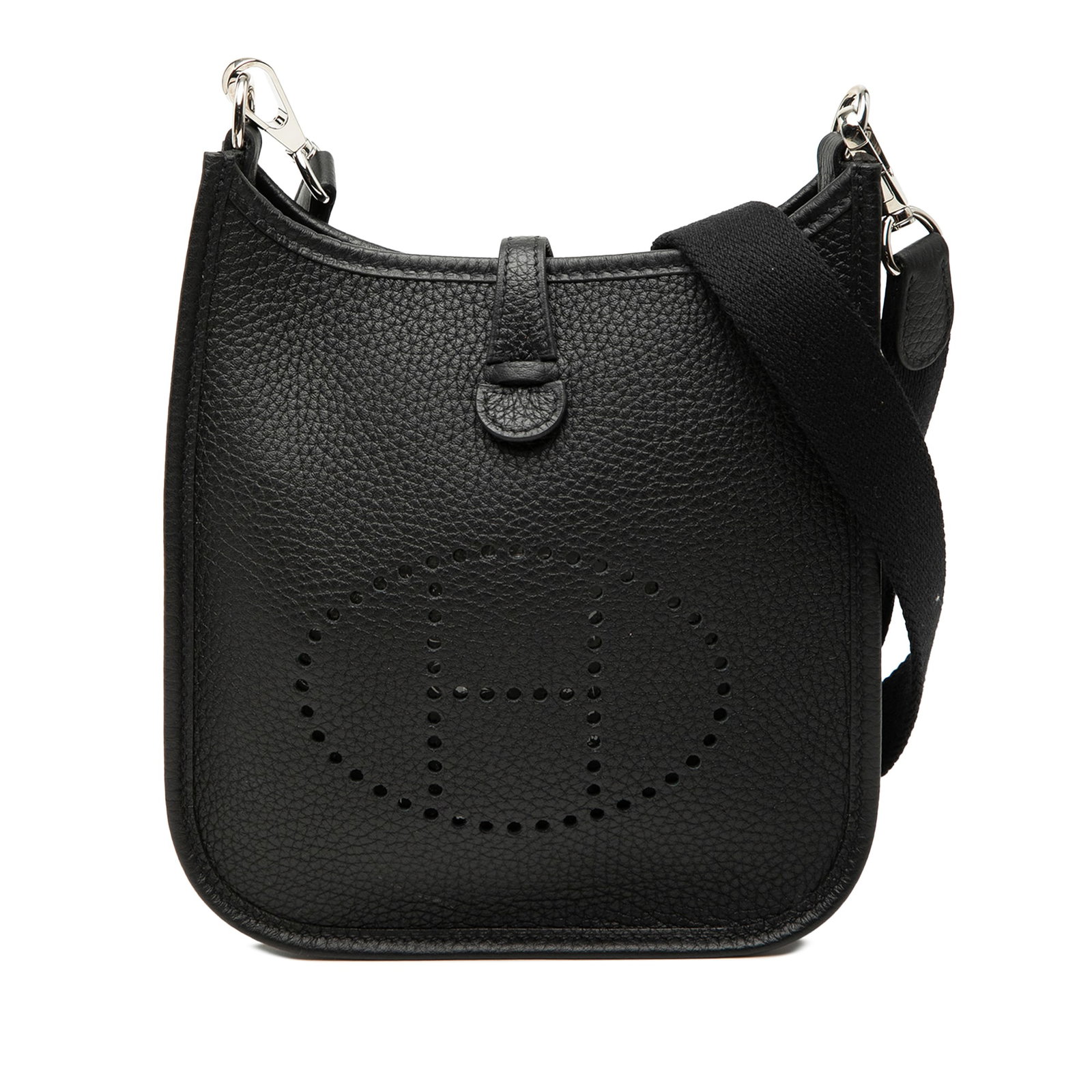 Hermes Evelyne 16 Amazone Clemence Leather Shoulder Bag Noir: Hermes Evelyne 16 Amazone Clemence Leather Shoulder Bag Noir Hermes Clemence Evelyne 16 Amazone shoulder bag crafted in Noir Clemence leather. It features a detachable flat canvas strap and an open to