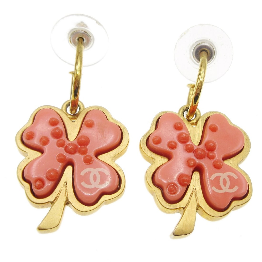 CHANEL 03P Clover Dangle Earrings Gold Plated Pink Acrylic: CHANEL 03P Clover Dangle Earrings Gold Plated Pink Acrylic Pair of Chanel clover dangle pierced earrings in gold-plated metal with pink acrylic detailing. Made in France, these earrings feature a pier
