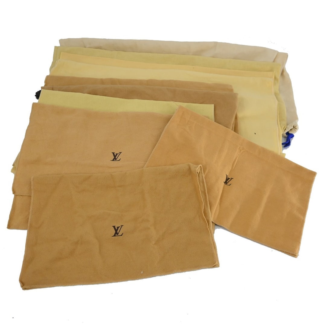 Set of 10 Louis Vuitton cotton dust bags in brown beige: Set of 10 Louis Vuitton cotton dust bags in brown beige Set of 10 Louis Vuitton dust bags in brown and beige cotton. These unisex dustbags show overall signs of use with reasonable wear and tear. Ther