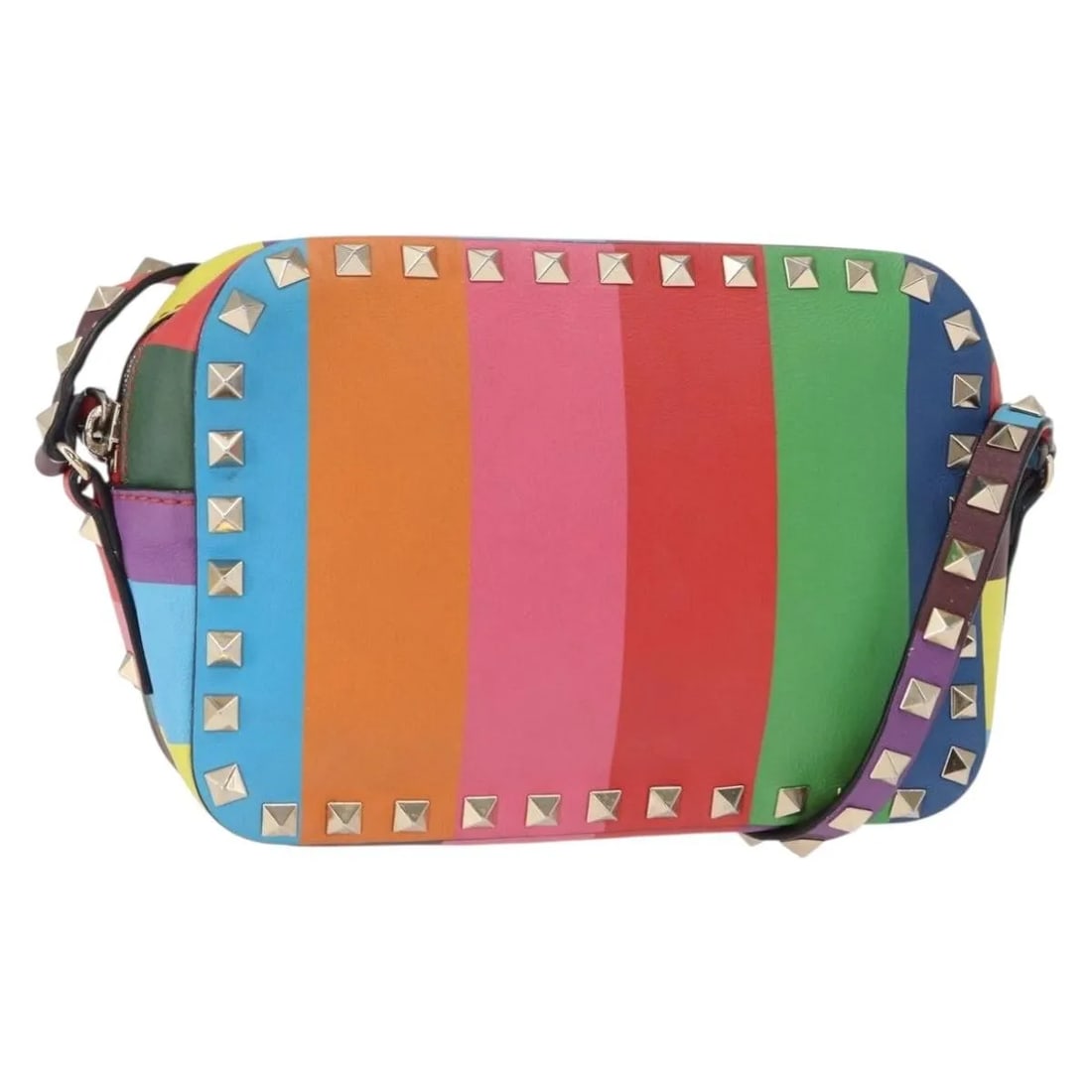 Gold Leather Crossbody Bag Valentino Garavani Rockstud 1973 Camera: Gold Leather Crossbody Bag Valentino Garavani Rockstud 1973 Camera This Valentino Garavani Rockstud 1973 Camera crossbody bag features striped gold leather and a distinctive design. Crafted in Italy, 