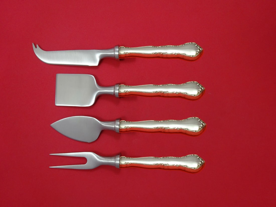 Lunt Sterling Silver Mignonette 4-Piece Cheese Serving Set: Lunt Sterling Silver Mignonette 4-Piece Cheese Serving Set Presenting a stunning 4-piece cheese serving set in the elegant Mignonette pattern by Lunt. Crafted from high-quality sterling silver, this h
