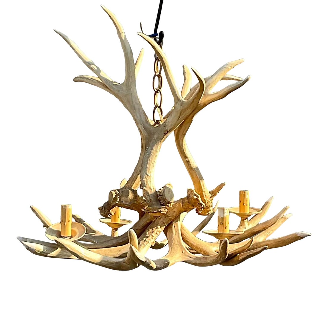 Vintage Boho Faux Antler Chandelier in Camel Resin: Vintage Boho Faux Antler Chandelier in Camel Resin Enhance your interior with this Vintage Boho Faux Antler Chandelier. This eye-catching piece merges rustic charm with a Bohemian touch, featuring int