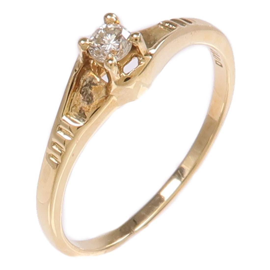 18K Yellow Gold Diamond Ring Size US 6: 18K Yellow Gold Diamond Ring Size US 6 This diamond ring features 18K yellow gold and a clear diamond as the main stone. The ring is in reasonable wear and tear condition and is designed in a regular 