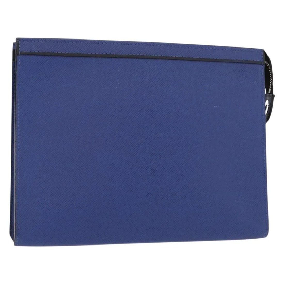 Blue Leather Pochette Voyage MM Bag by Louis Vuitton 26.5cm: Blue Leather Pochette Voyage MM Bag by Louis Vuitton 26.5cm This pre-owned Louis Vuitton Pochette Voyage MM handbag for women is crafted from blue Taiga leather. It features metal fittings and offers 
