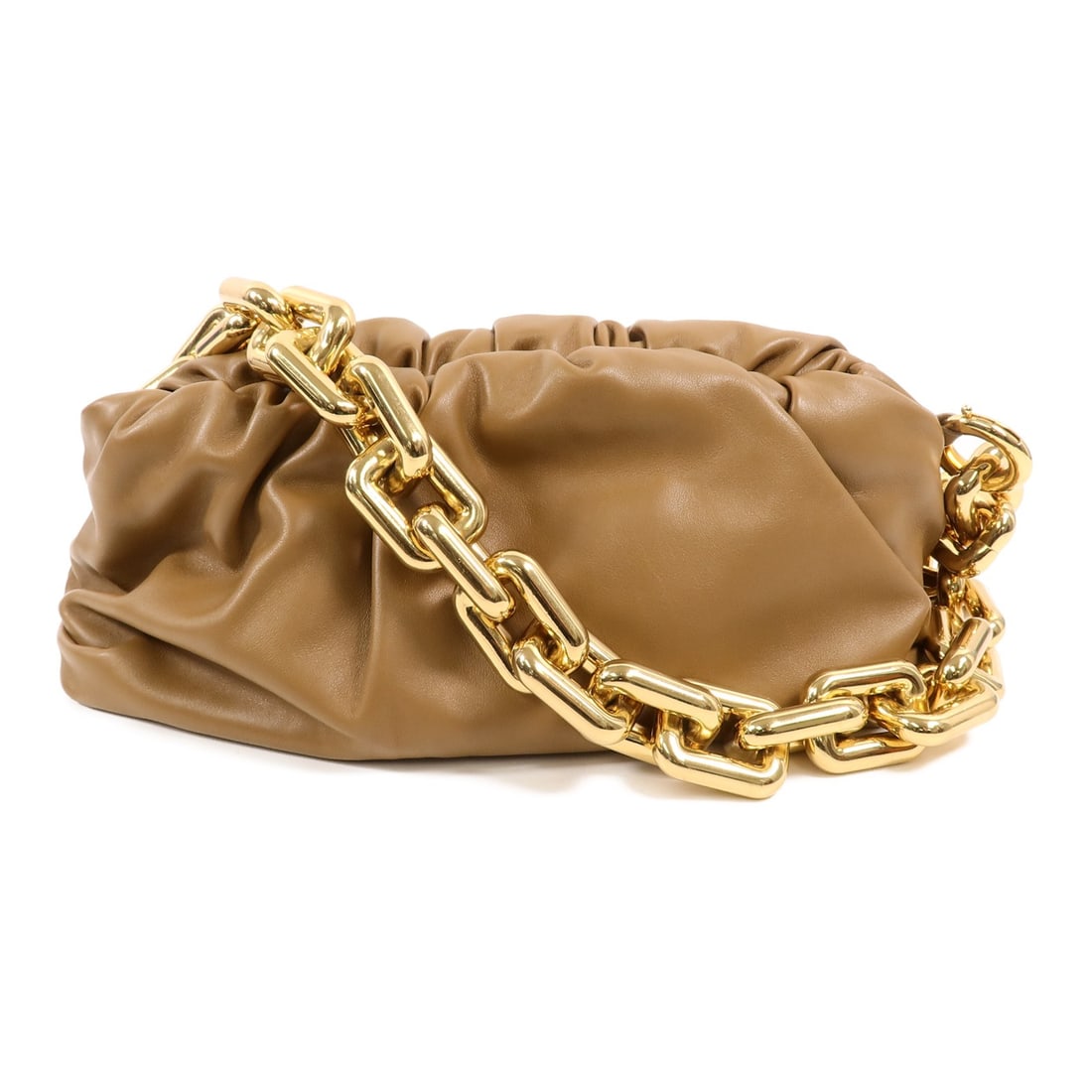 Bottega Veneta Chain Pouch camel calfskin shoulder bag GHW: Bottega Veneta Chain Pouch camel calfskin shoulder bag GHW This Bottega Veneta shoulder bag features a classic pouch design crafted from luxurious calfskin leather in a camel brown color. It is accent
