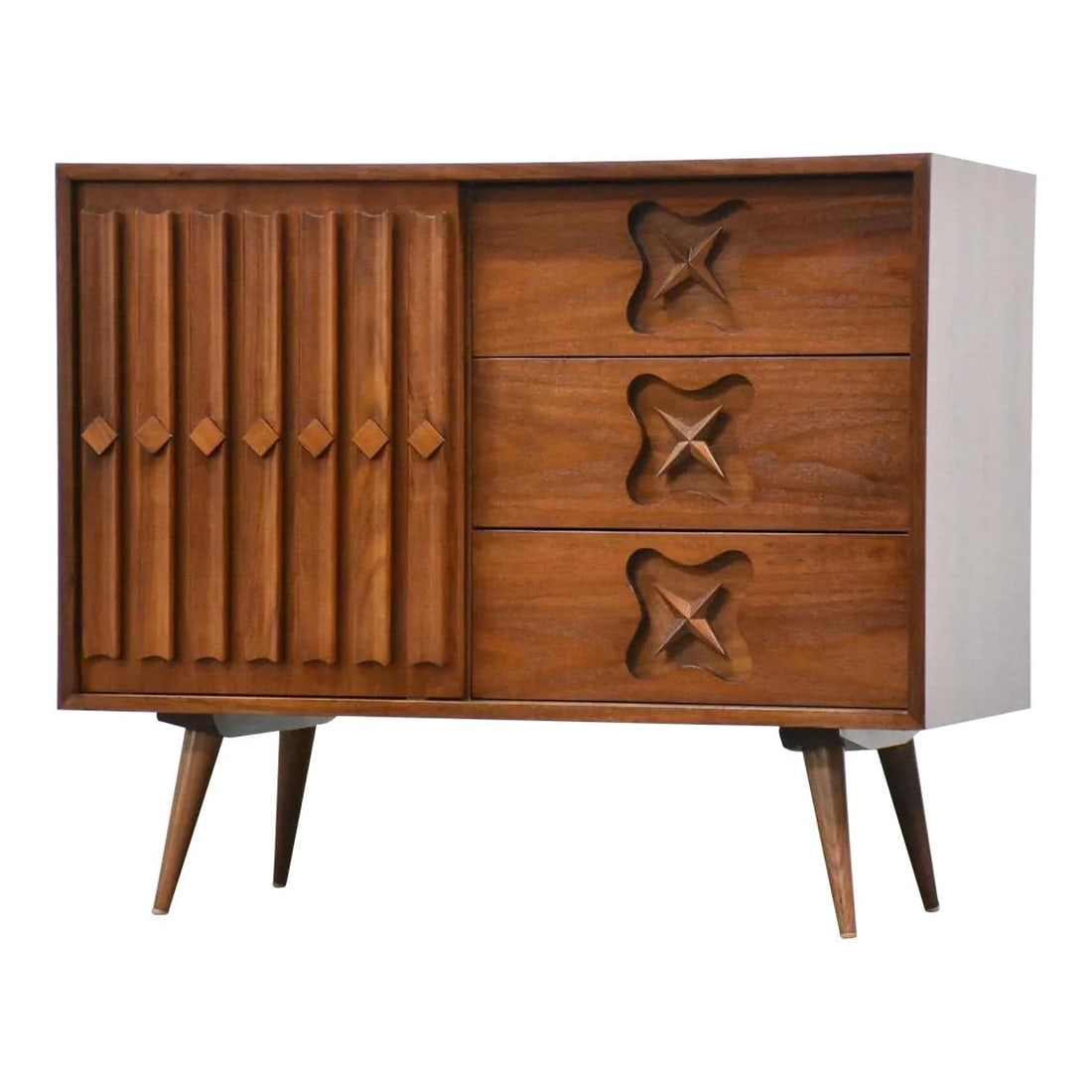Mid Century Modern Walnut Dresser Chest with Sculpted Pulls: Mid Century Modern Walnut Dresser Chest with Sculpted Pulls Enhance your space with this stunning mid-century modern walnut dresser chest, featuring six spacious drawers and a unique sliding door. Its