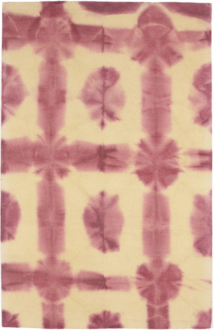 Blush Wool Hand-Tufted Abstract Modern 5x8 Area Rug from India: Blush Wool Hand-Tufted Abstract Modern 5x8 Area Rug from India This modern area rug features a hand-tufted wool construction with a blush tie-dye abstract design. Made in India, the rug is rectangular
