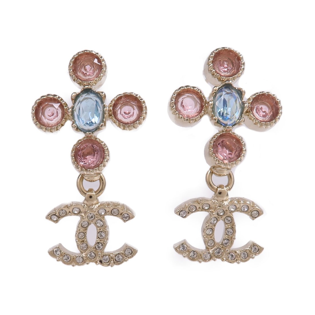 CC Logo Pierced Earrings by Chanel in Gold Tone with Pink and Blue: CC Logo Pierced Earrings by Chanel in Gold Tone with Pink and Blue These CHANEL CC pierced earrings feature a stylish combination of pink and blue tones on metal, complemented by the iconic CC logo. D
