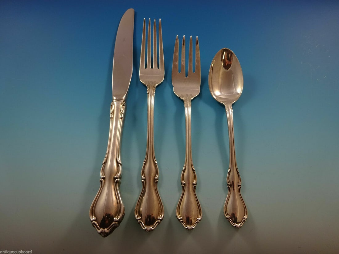Reed and Barton Hampton Court Sterling Silver 4-Piece Place Setting: Reed and Barton Hampton Court Sterling Silver 4-Piece Place Setting Experience timeless elegance with this 4-piece regular place setting in the Hampton Court pattern by Reed and Barton. Crafted from h