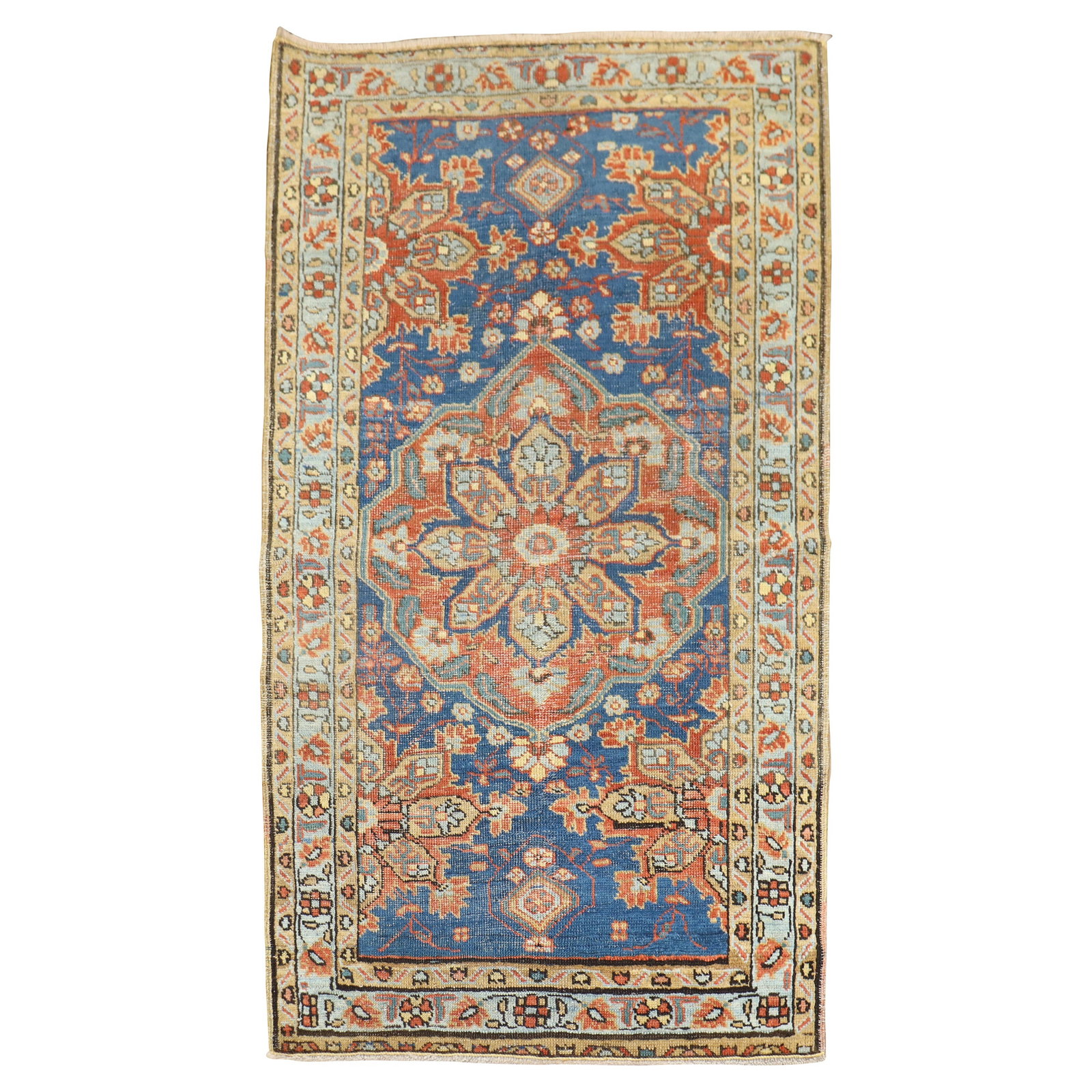 Vintage Persian Heriz Sultanabad Rug Hand-Knotted Wool 34x59: Vintage Persian Heriz Sultanabad Rug Hand-Knotted Wool 34x59 This exquisite Persian Heriz rug, featuring a Sultanabad style, showcases the intricate craftsmanship of the early 20th century. Hand-knott
