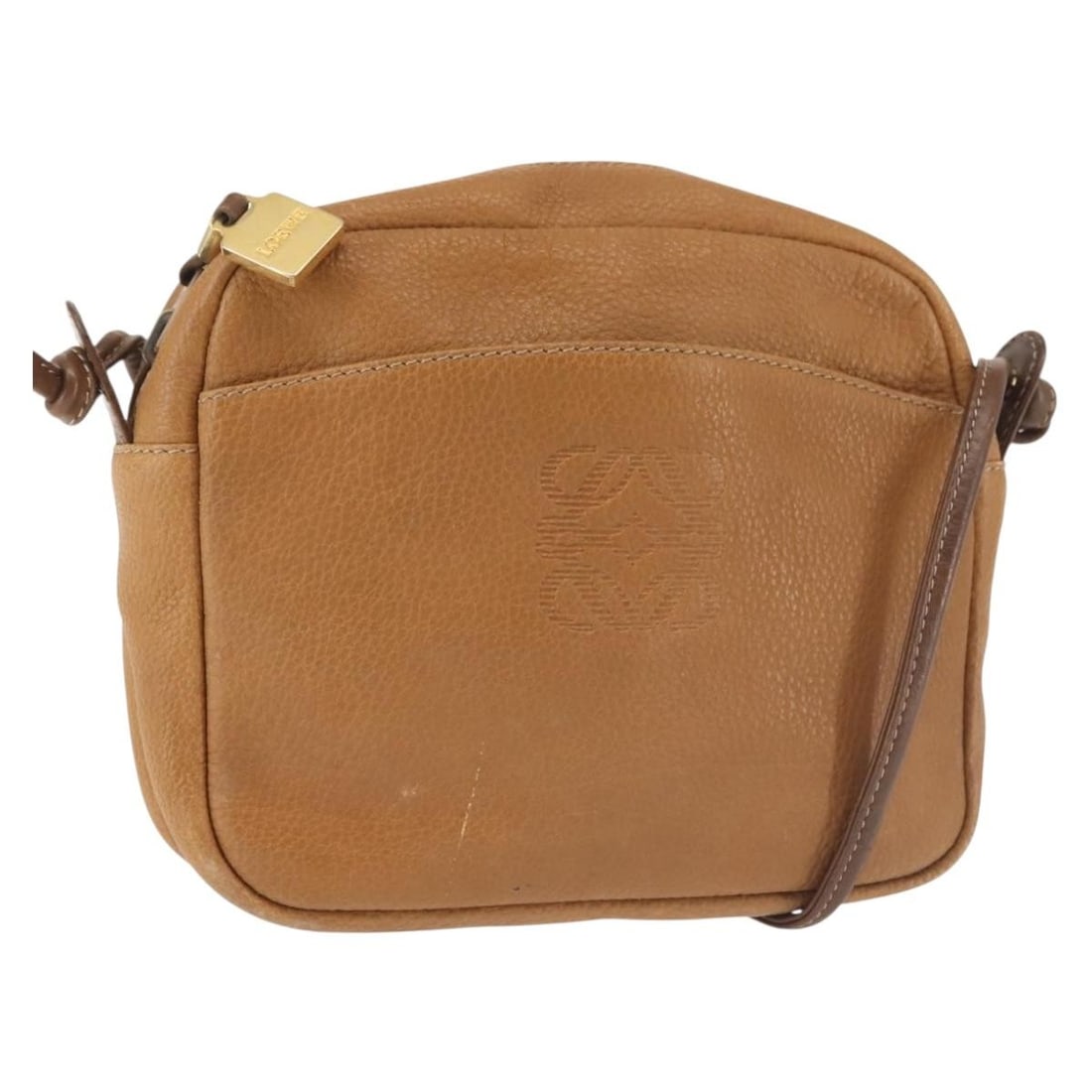 LOEWE Anagram beige leather shoulder bag gold tone Spain: LOEWE Anagram beige leather shoulder bag gold tone Spain This LOEWE Anagram shoulder bag is crafted from beige and gold leather and features a compact, structured silhouette. Designed for women, the b