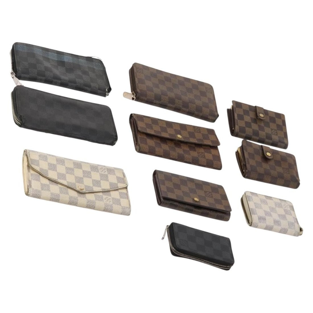10 Wallet Lot Louis Vuitton Damier Ebene Canvas Women: 10 Wallet Lot Louis Vuitton Damier Ebene Canvas Women Set of 10 Louis Vuitton wallets in Damier Ebene canvas. This heavily used set shows significant wear throughout, including shape loss, rubbing, st