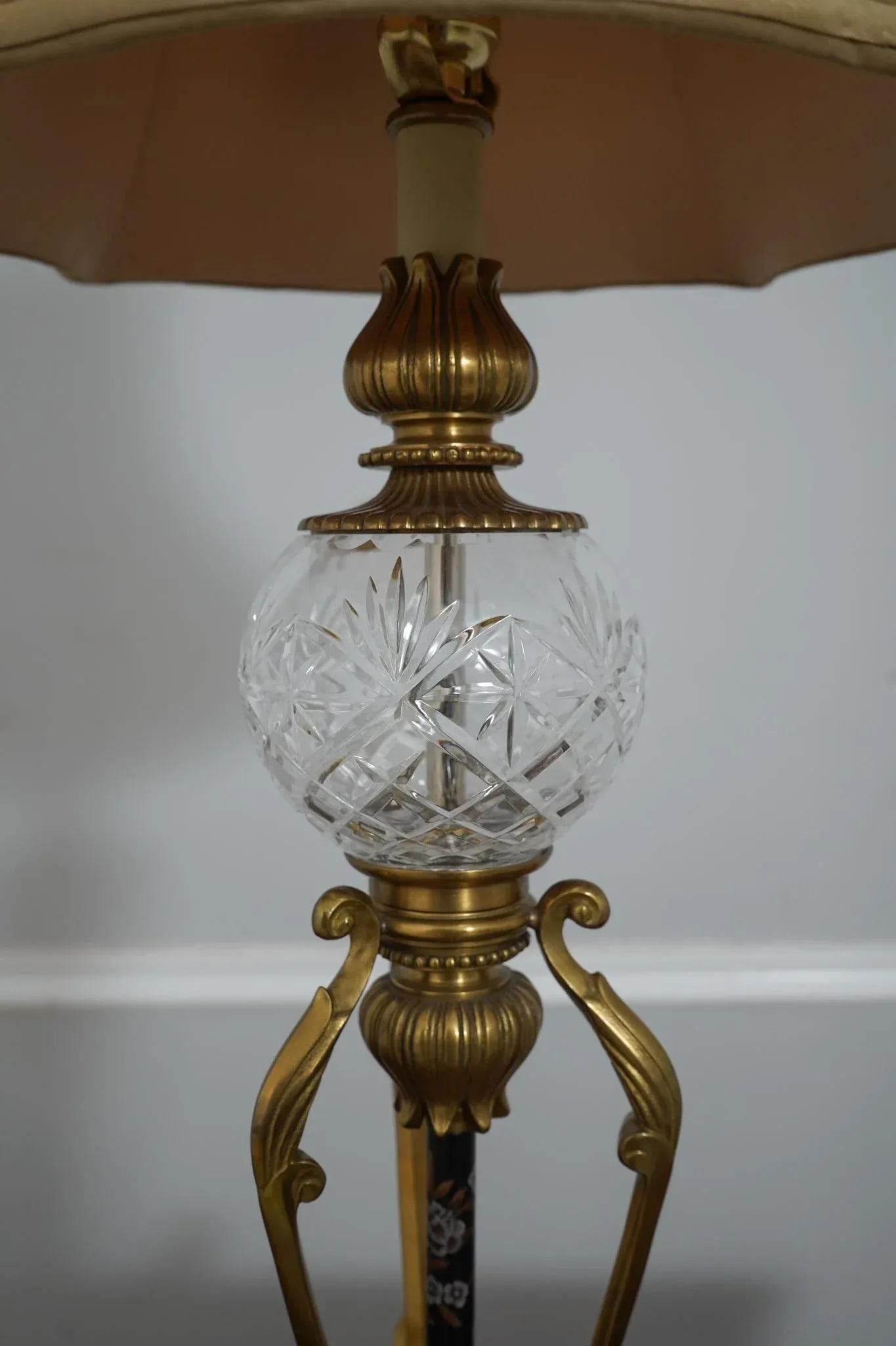 Elegant Pair of Regency Brass and Crystal Table Lamps 38 Inches Tall - 4