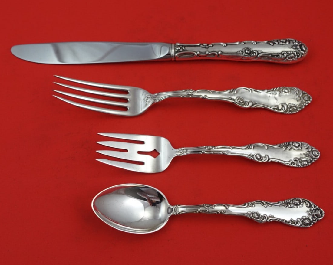 Towle Old English Sterling Silver 4-Piece Place Setting Flatware: Towle Old English Sterling Silver 4-Piece Place Setting Flatware This elegant 4-piece place setting in the Old English pattern by Towle is crafted from high-quality sterling silver, showcasing a timel
