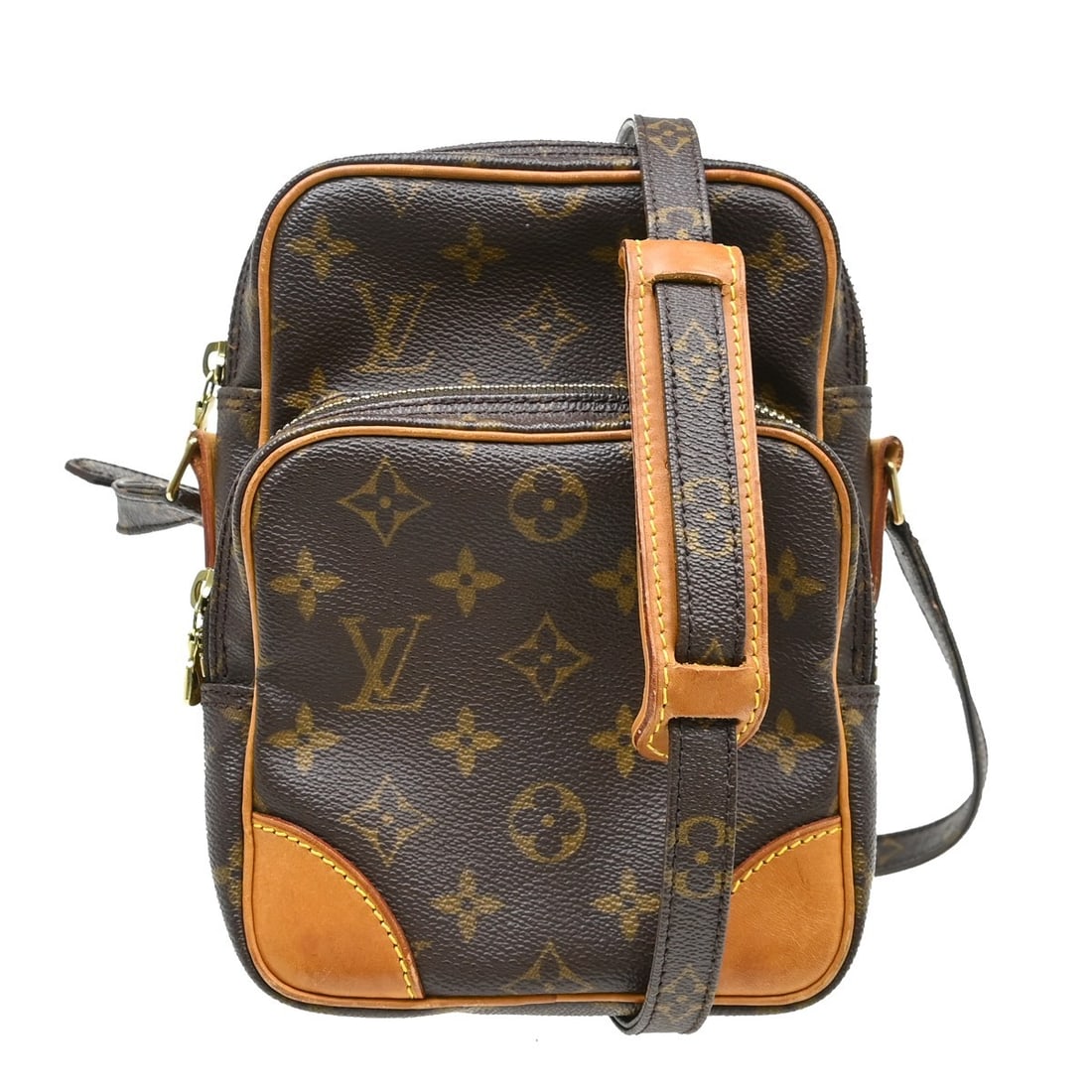 Louis Vuitton Amazone Monogram Crossbody Bag M45236 France: Louis Vuitton Amazone Monogram Crossbody Bag M45236 France Vintage Louis Vuitton Amazon crossbody shoulder bag in brown Monogram canvas and leather. This medium unisex bag features a zip closure, cros